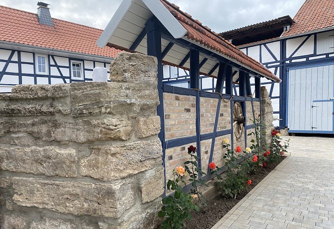 2020 wurde der Bauherrenpreis an drei Bauherren in M&uuml;hlhausen sowie den Ortsteilen H&ouml;ngeda (im Bild)  und Seebach verliehen. (Foto: &copy; Stadtverwaltung M&uuml;hlhausen)