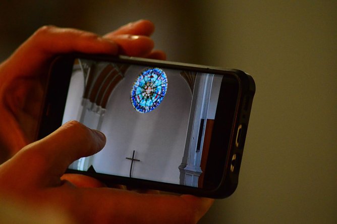 Kirche in Oberhausen (Foto: T.Szczepanski) Kirche in Oberhausen (Foto: T.Szczepanski)