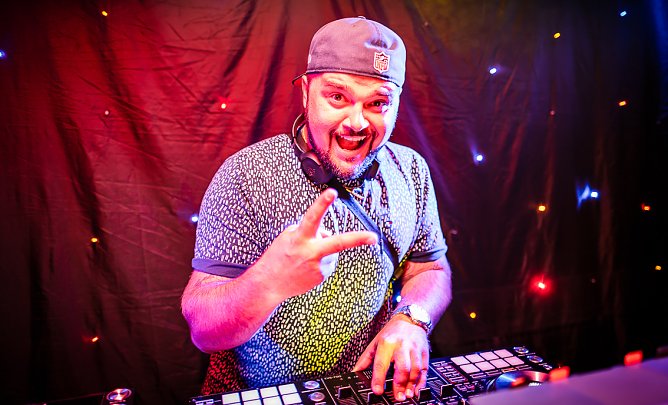 Chris Rock legt am Samstag zur RTL-Clubnight in Bleicherode auf (Foto: Agentur)