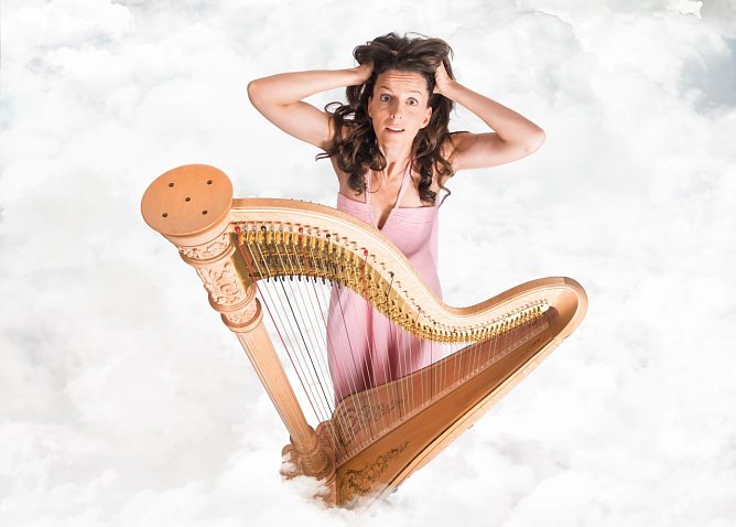 Silke Aichhorn berichtet skurilles aus dem Alltag einer Harfenistin (Foto: Markus Aichhorn)