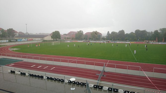 Gerade mal 120 Zuschauer z&auml;hlte die Partie gegen Wismut Gera (Foto: Markus Fromm)