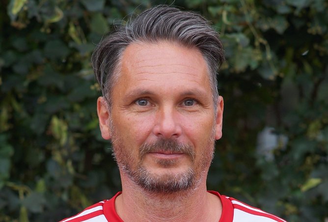 Thomas Wirth trainiert seit 2018 den Thüringenligisten FESV Preußen Bad Langensalza (Foto: privat) Thomas Wirth trainiert seit 2018 den Thüringenligisten FESV Preußen Bad Langensalza (Foto: privat)
