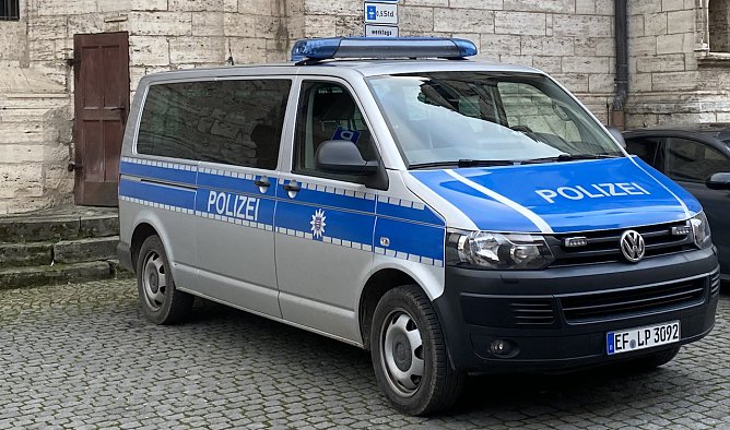 Einsatzfahrzeug der Th&uuml;ringer Polizei (Foto: oas)
