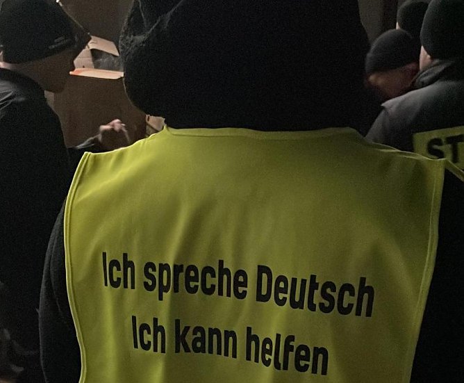 Die polnischen Helfer sind gut vorbereitet und koordinieren die internationalen Rettungsaktion (Foto: T.Kirschner)