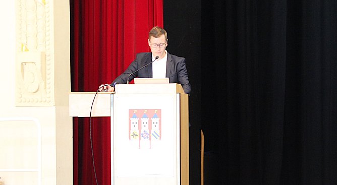 Einf&uuml;hrungsvortrag heute Nachmittag im Kultur- und Kongresszentrum (Foto: oas)