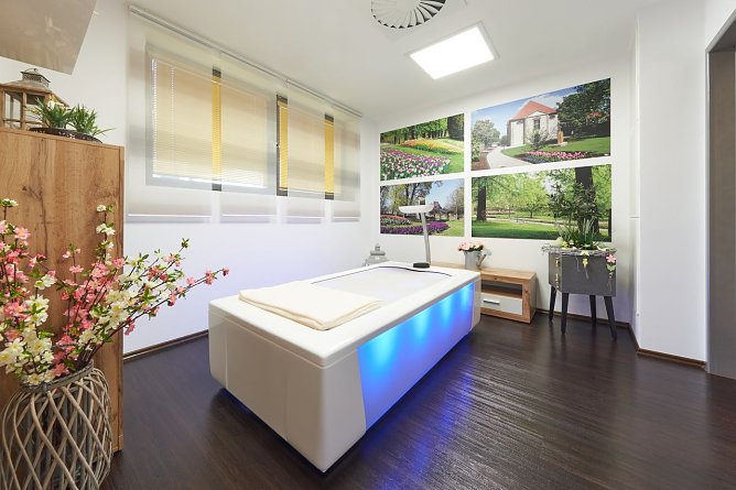 Die Hydro-Jet Wassermassage in der Friederiken-Therme (Foto: Friederiken-Therme) Die Hydro-Jet Wassermassage in der Friederiken-Therme (Foto: Friederiken-Therme)