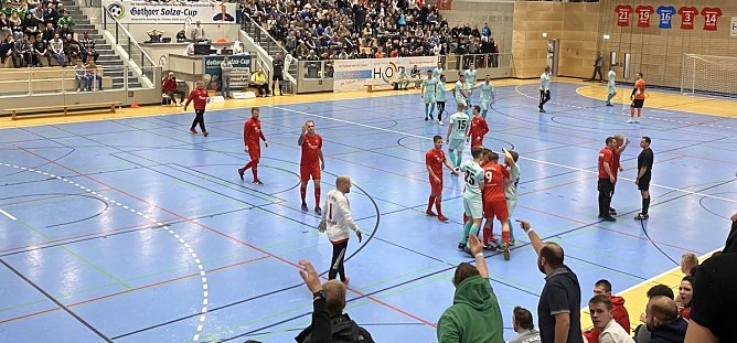 Die Emotionen kochten hoch nach dem Abpfiff des letzten Vorrundenspiels (Foto: oas)