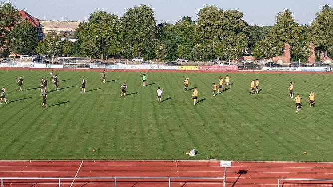 Erster Test f&uuml;r die Preu&szlig;en (Foto: Markus Fromm)