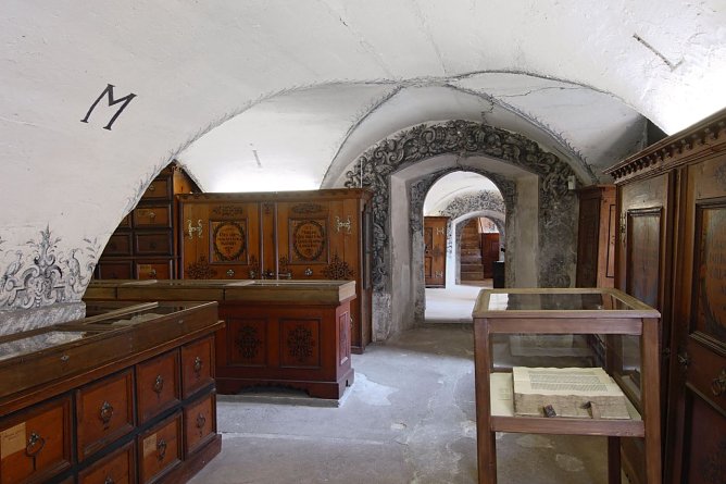 Das Reichsst&auml;dtische Archiv im M&uuml;hlh&auml;user Rathaus (Foto: Tino Sieland)