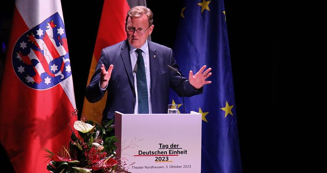 Th&uuml;ringens Ministerpr&auml;sident Bodo Ramelow beim zentralen Festakt des Freistaates zum Tag der Deutschen Einheit in Nordhausen (Foto: agl)