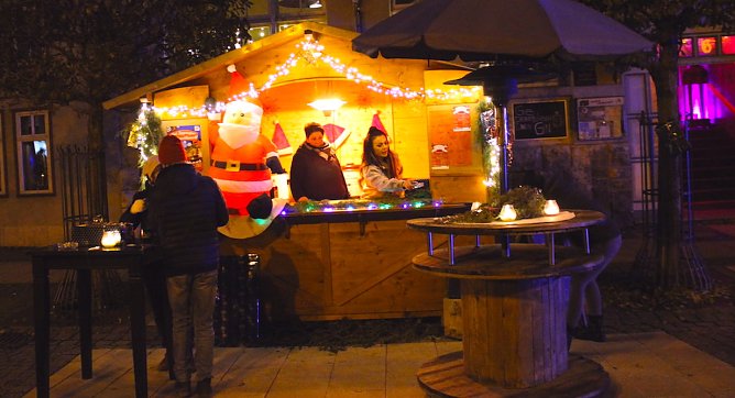 Momentaufnahme vom Langensalzaer Weihnachtsmarkt 2022 (Foto: Eva Maria Wiegand)
