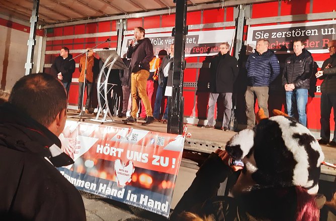 Kundgebung auf dem Blobach gestern Abend (Foto: Hans Kuhnert)