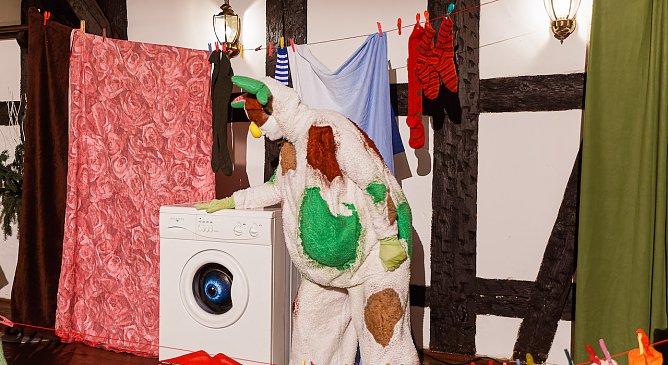 Mutsel, das Sockenmonster kommt nach M&uuml;hlhausen (Foto: 3K Theaterwerkstatt)