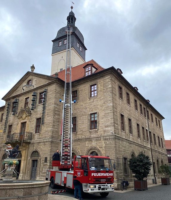Reinigung der Rathauskamera heute Nachmittag (Foto: emw) Reinigung der Rathauskamera heute Nachmittag (Foto: emw)