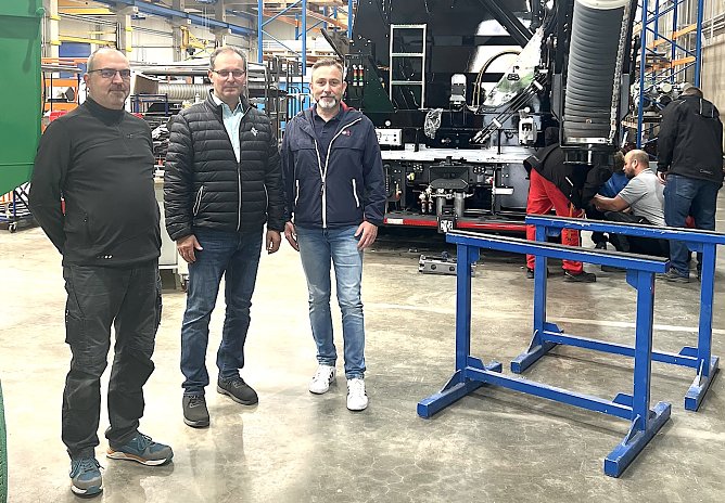 B&uuml;rgermeister Reinz mit den Gesch&auml;ftsf&uuml;hrern von RSP, Jens Graber und Andreas Lattermann (Foto: R.Rothe)