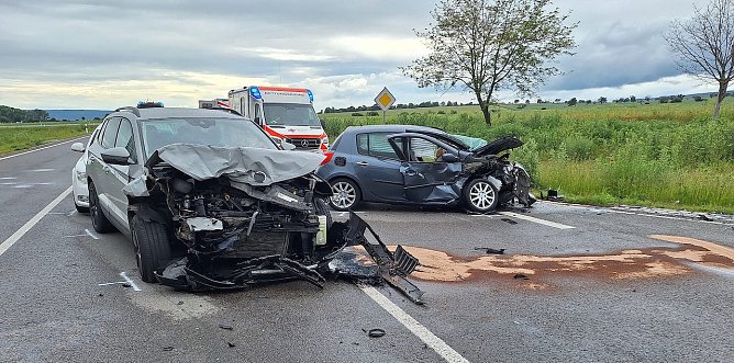 Schwerer Unfall auf der L1172 zwischen Bad Frankenhausen und Artern (Foto: Feuerwehr/Silvio Dietzel)
