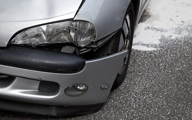 Unfallauto (Foto: Polizei) Unfallauto (Foto: Polizei)