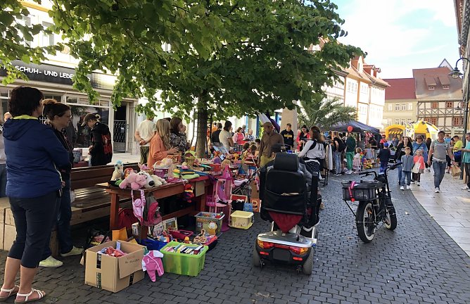 Kinderflohmarkt im vergangenen Jahr (Foto: Citymanagement) Kinderflohmarkt im vergangenen Jahr (Foto: Citymanagement)