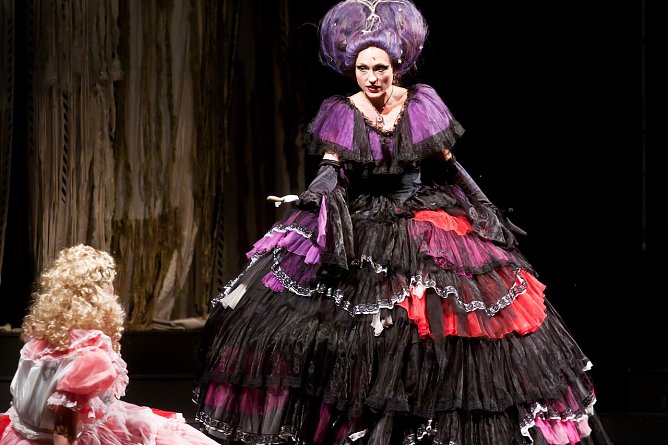 Auch die Königin der Nacht wird mit ihrer Koloraturarie für ein Glanzlicht sorgen (Foto: Paulis) Auch die Königin der Nacht wird mit ihrer Koloraturarie für ein Glanzlicht sorgen (Foto: Paulis)