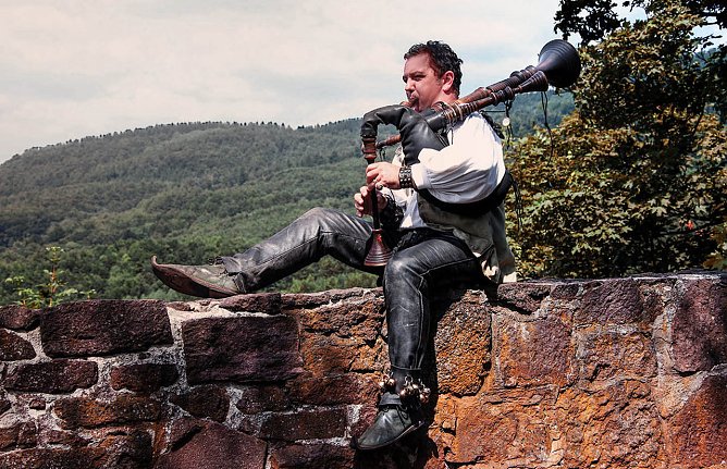 Burgherr Kai Prengel auf der Burg Hohnstein (Foto: Prengel Gastronomie & Handels GmbH)