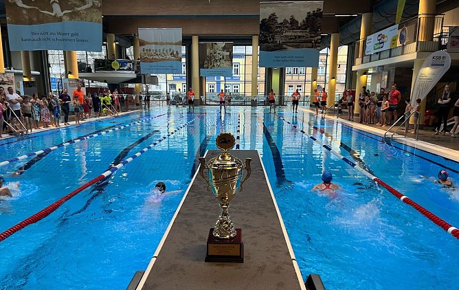 Schulschwimmen in der Th&uuml;ringentherme (Foto: M.Fromm)