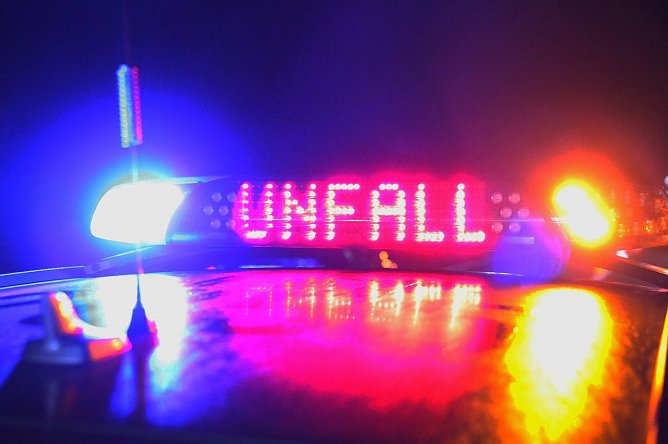 Unfall mit Todesfolge im Unstrut-Hainich-Kreis (Foto: S.Dietzel) Unfall mit Todesfolge im Unstrut-Hainich-Kreis (Foto: S.Dietzel)