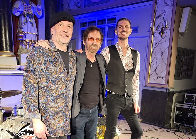 Strahlende Musiker nach gelungenem Konzert (Foto: M.Manthey)