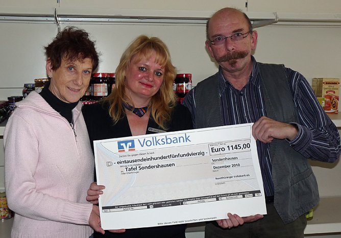 Spenden f&uuml;r die Tafeln (Foto: Karl-Heinz Herrmann)