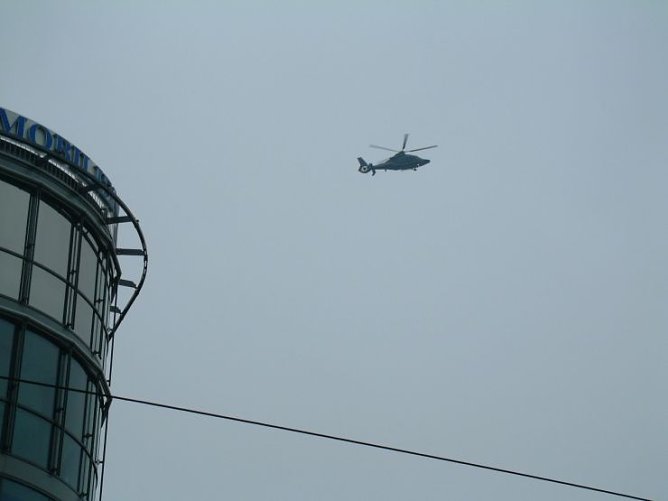 Polizeihubschrauber &uuml;ber Dresden (Foto: Anonymus)