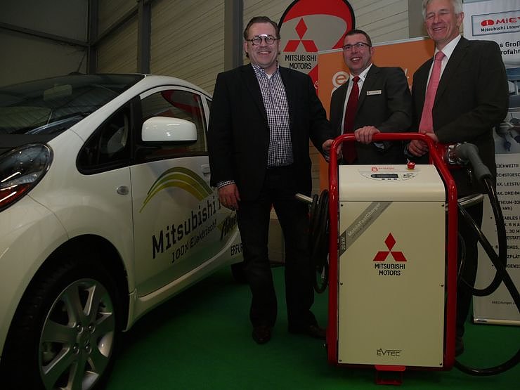 Erste E-Tankstelle f&uuml;r den i-MiEV