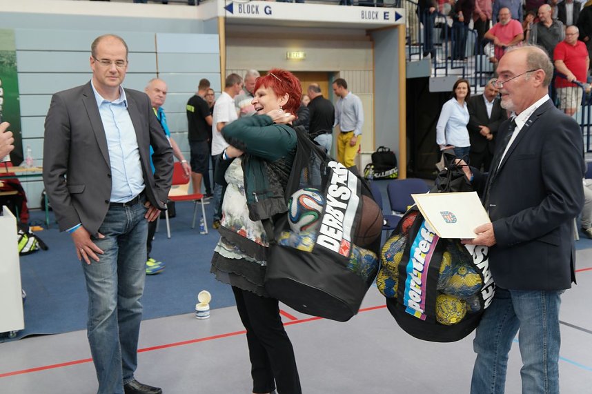 THC gewinnt den Supercup