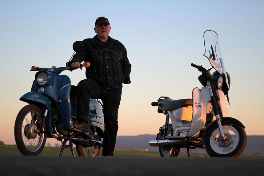 Alte Zweir&auml;der in Glanz