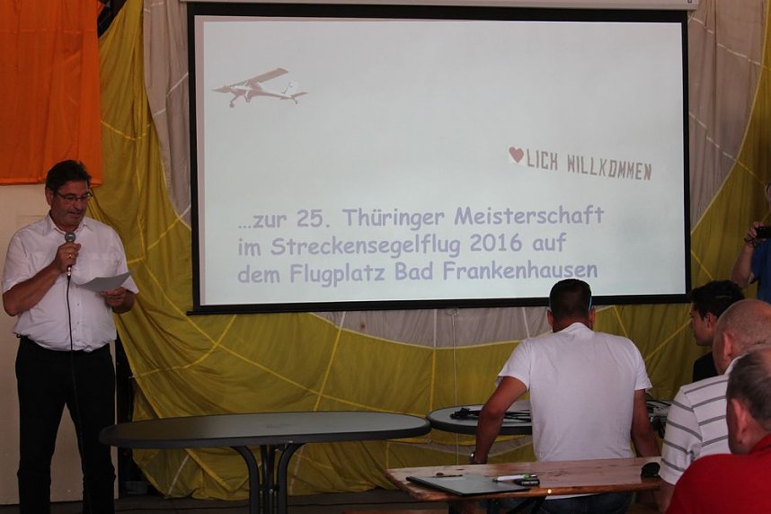 Segelflieger am Himmel Nordth&uuml;ringens