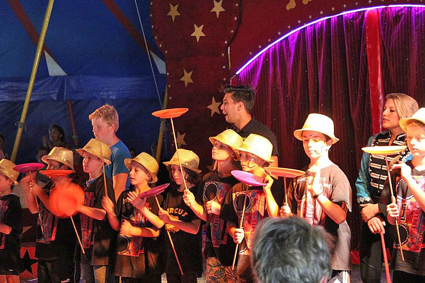 Zirkus auf dem Strau&szlig;berg