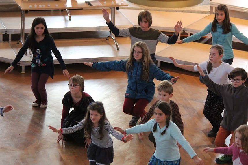 Getanzt und gesungen