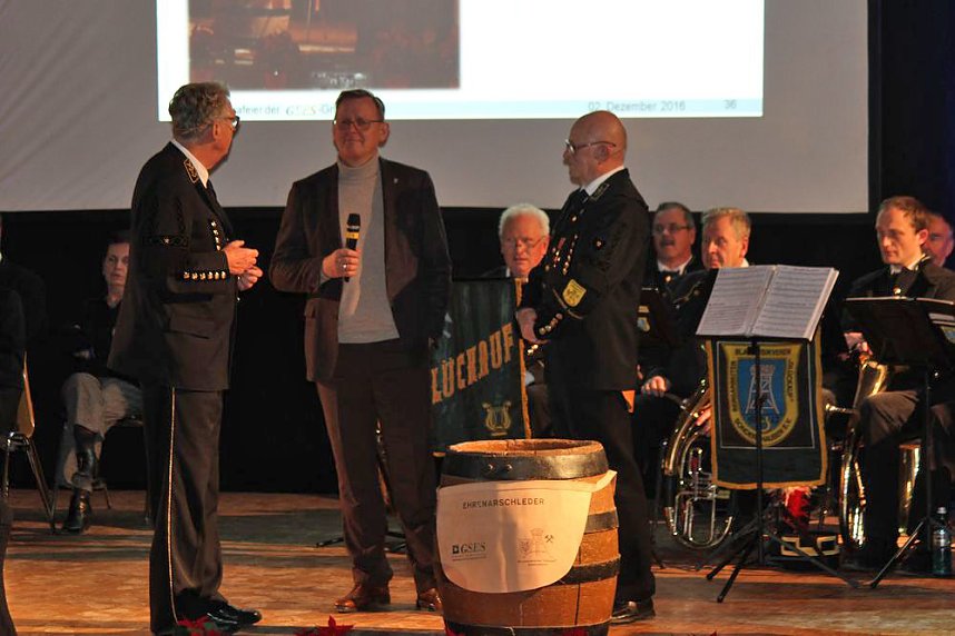 Ministerpr&auml;sident bekam Schl&auml;ge