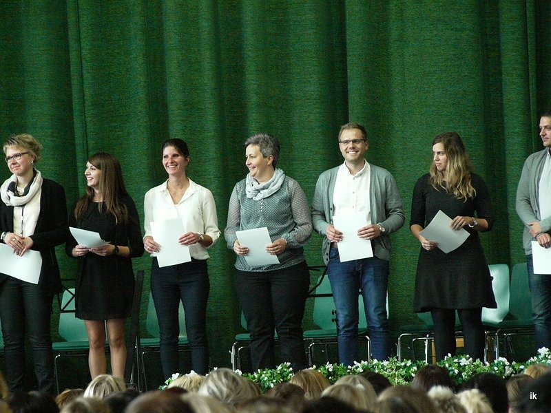 Verbeamtung von &uuml;beer 350 Lehrerinnen und Lehrern