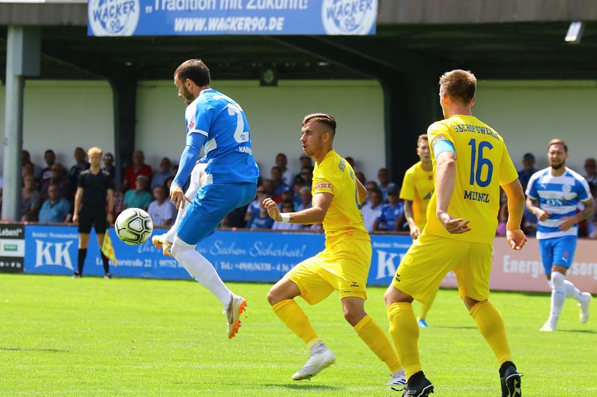 Wacker gewinnt 8:0 gegen Bischofswerda
