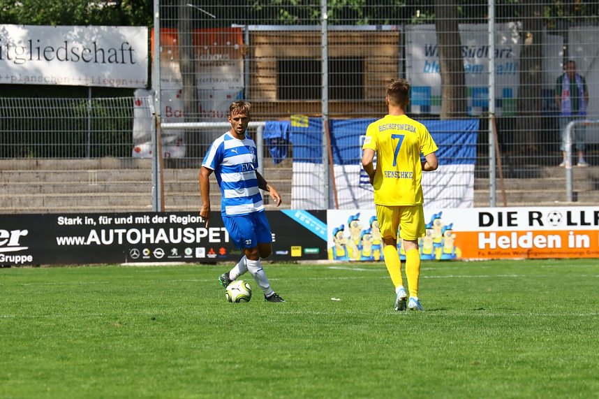 Wacker gewinnt 8:0 gegen Bischofswerda