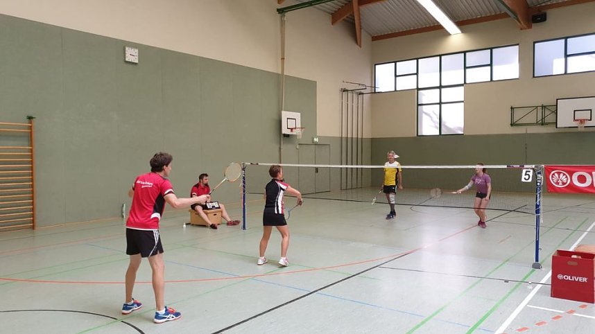 2. Badminton Mannschaftsturnier