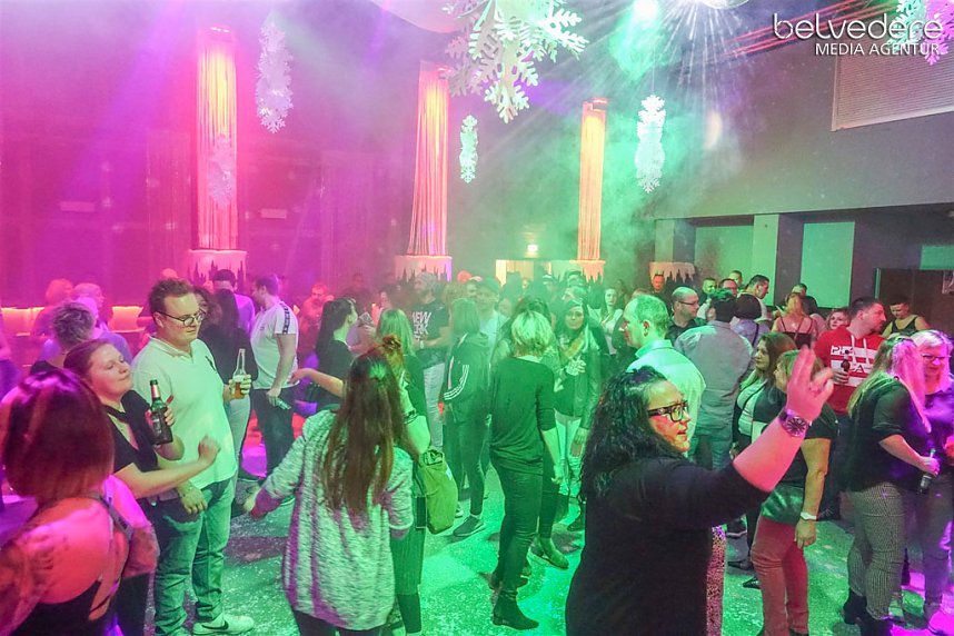 Party im Jugendclubhaus in Nordhausen - der Samstag