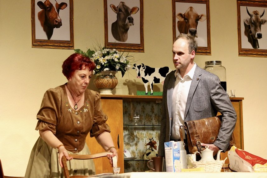 Premiere im Allmenh&auml;user Bauerntheater