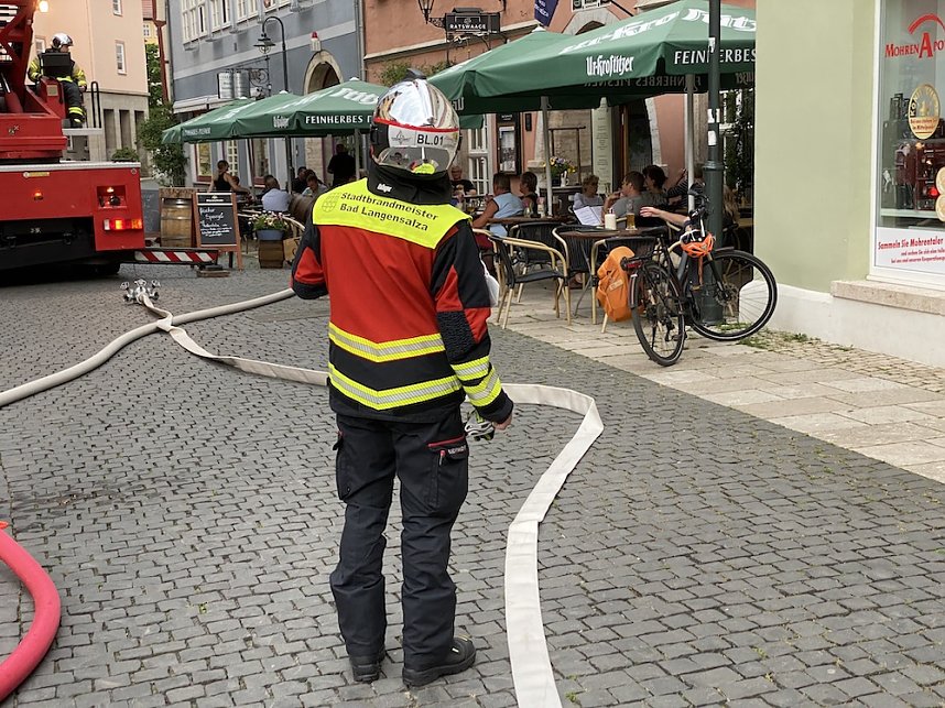 Feuerwehr&uuml;bung in der Bad Langensalzaer Altstadt