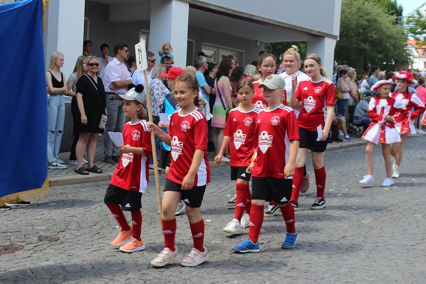 Festumzug zum Brunnenfest