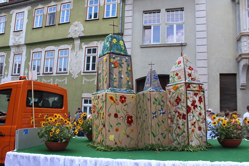 Festumzug zum Brunnenfest