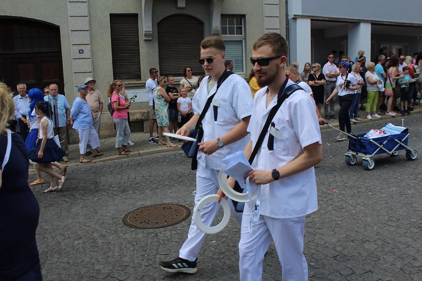 Festumzug zum Brunnenfest