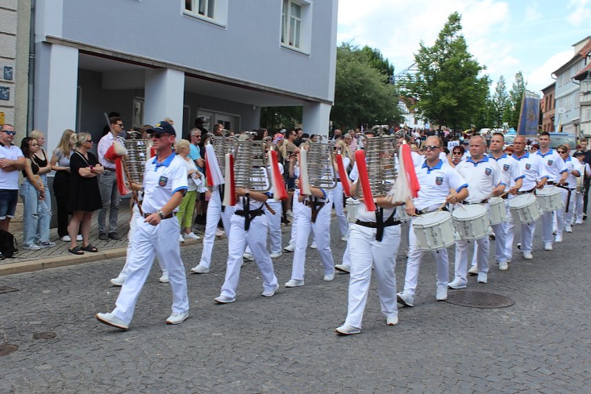 Festumzug zum Brunnenfest