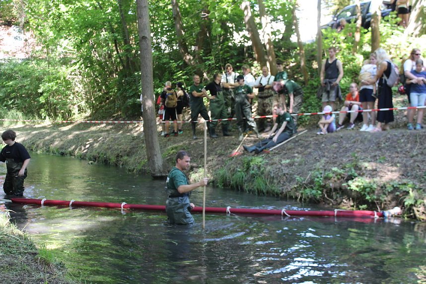 Am Start und an der Strecke des Entenrennens 2022