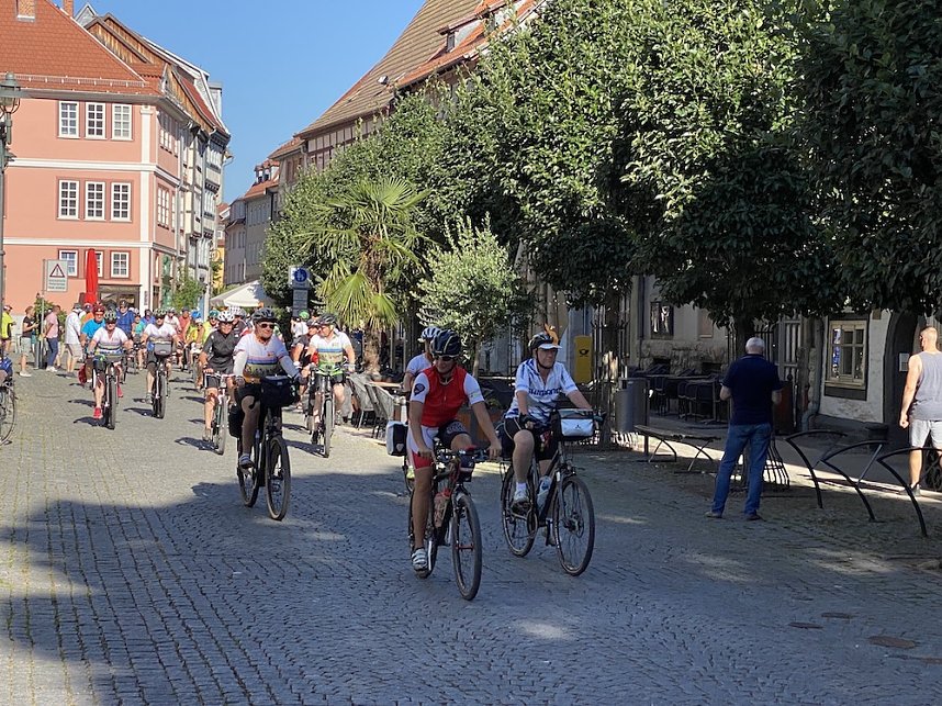 &Uuml;ber 150 Fahrradfahrer sind heute unterwegs nach Apolda