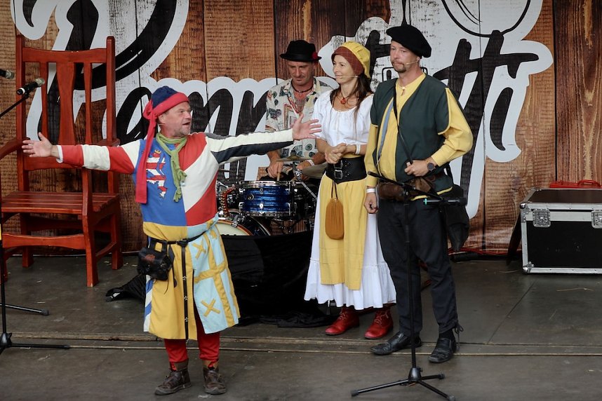 Mit einem phantastischen Spektakel und die Verabschiedung aller Akteure, endete das 28. Mittelalterfest von Bad Langensalza